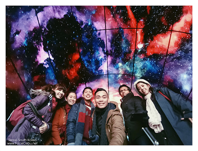 A group picture inside the mall with Digital ceiling