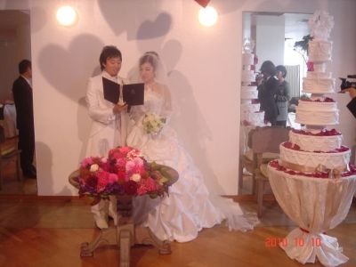 It is a nonreligious wedding ceremony that bride and groom read out their