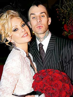 Travis Barkere4e4e4, shanna moakler