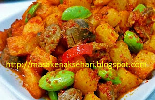 Sambal goreng kentang campur pete