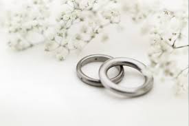 se necesitan anillos para boda civil