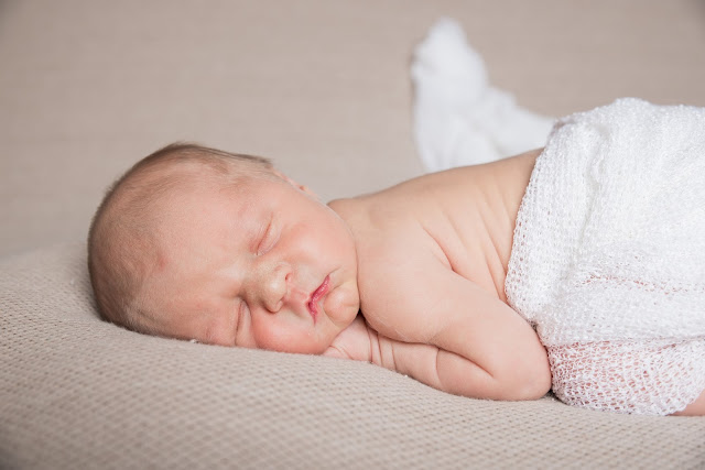 Cara Mengatasi Perut Kembung Pada Bayi 1 Bulan