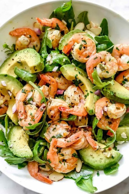 This simple but totally flavorful salad makes the perfect meal-prep meal for lunch or dinner thanks to pan-seared citrus-flavored shrimp,