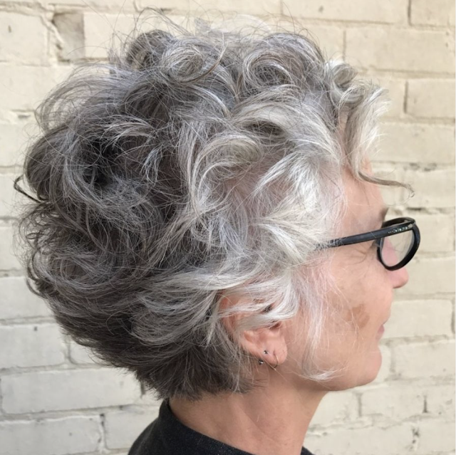 hairstyles for over 50 with round face