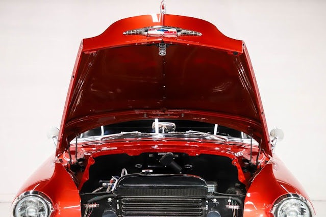 1953 Chevrolet (V20587)Classic