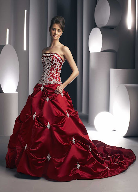 strapless-red-wedding-dress-train-floor-length-dress