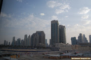 METRO LINK TRAVELLATORCONNECTING DUBAI BUJ KHALIFA METRO STATION TO DUBAI . (oyemagkasi travellator )