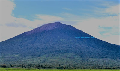  Indonesia dikenal sebagai negara yang memiliki beberapa  20 Gunung Tertinggi di Indonesia (Data Lengkap)