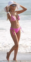 Courtney Stodden Pink Bikini In Malibu10