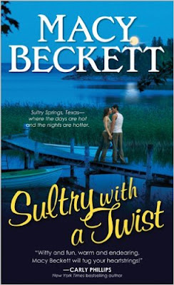 Book Review: Sultry with a Twist, by Macy Beckett