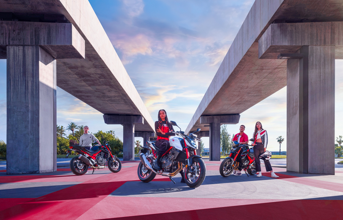 Jegal Yamaha MT-07, Honda rilis New CB750 Hornet model 2023 !