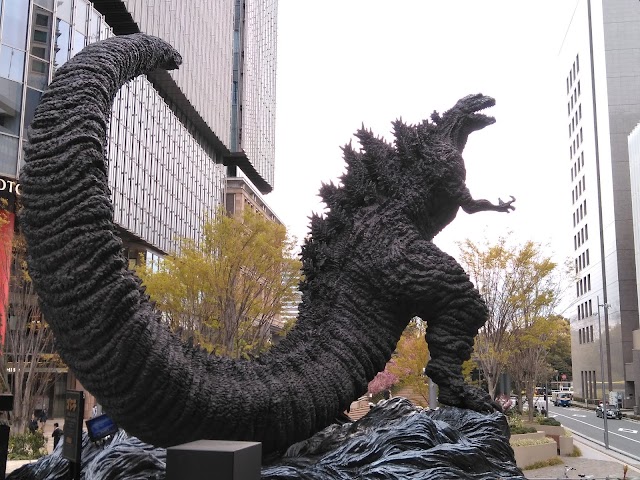 Les cinc estàtues de Godzilla a Tòquio
