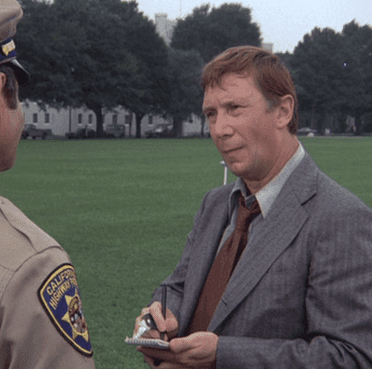 Bruce Kirby as Sgt Kramer in Columbo: By Dawn's Early Light