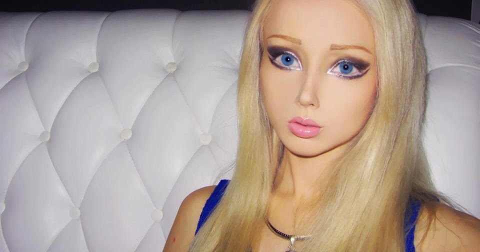 13 Gadis Yang Berdandan Mirip Dengan Boneka Barbie 