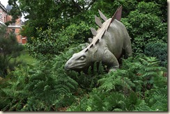 L'entrée bien gardée du Musée d'Histoire naturelle-1