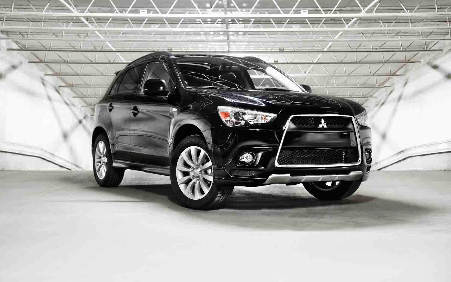 HARGA DAN SPESIFIKASI MITSUBISHI OUTLANDER MITSUBISHI MOBIL INDONESIA