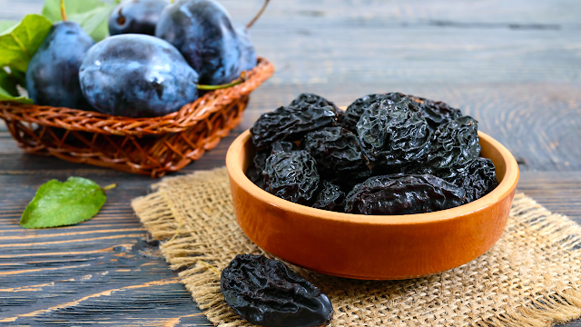 daily handful of prunes strengthens your bones and protects you from fragility