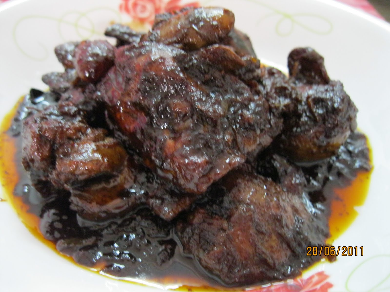 Dari Dapur Maklong: Hati Masak Kicap Berlada