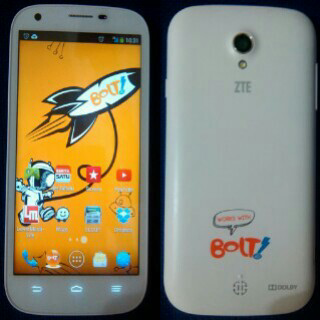 Review dan Spesifikasi Bolt Smartphone ZTE V9820