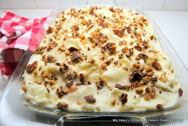 Toffee Butter Pecan Cake With Cream Cheese Frosting