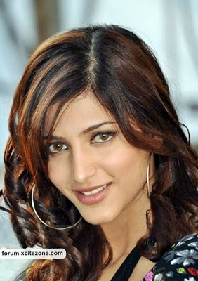 Shruti Hasan Hot Photo