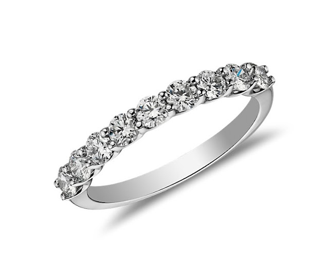 Belle Classic Diamond Ring 