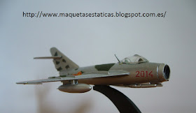 avión en miniatura Italeri Mig-17 F Fresco C