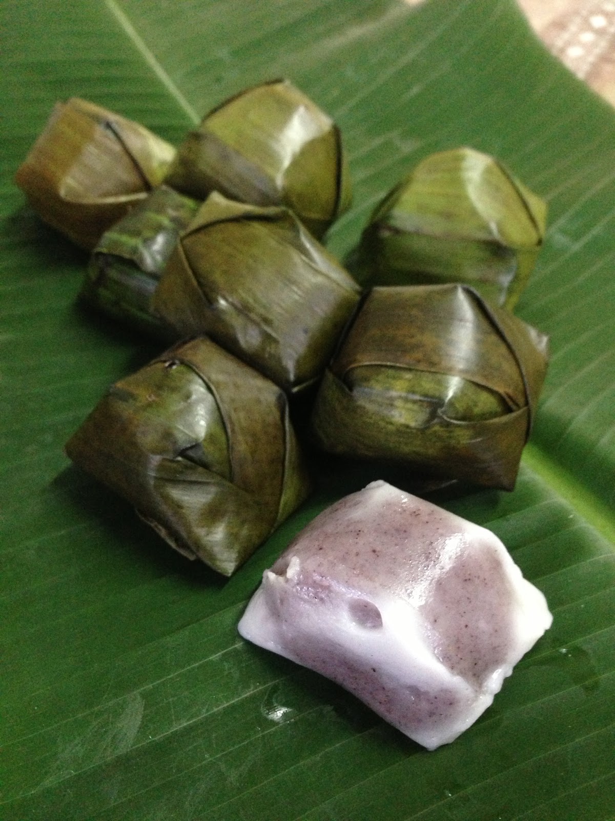 Incredibly fed blog: Kuih Koci