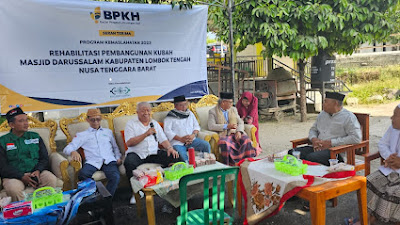 Rachmat Hidayat Bantu Bangun Kubah Masjid Darussalam Batukilang