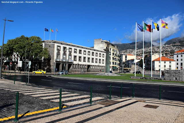 PRAÇA DA AUTONOMIA - FUNCHAL