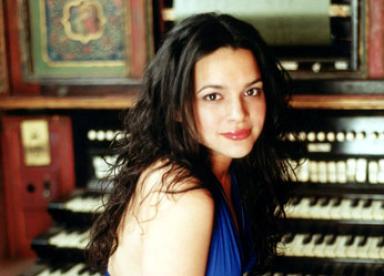 NORAH JONES Piano 