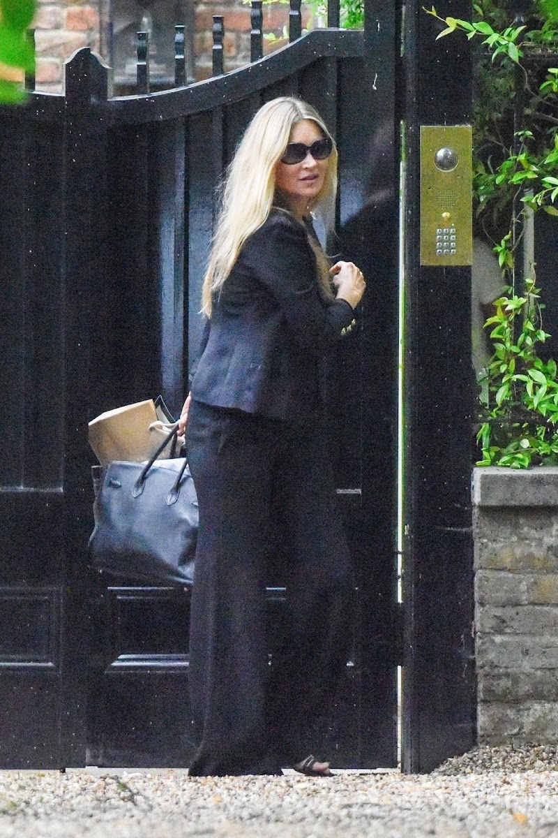 Kate Moss Leaves Her Home in London  17 Jun -2020