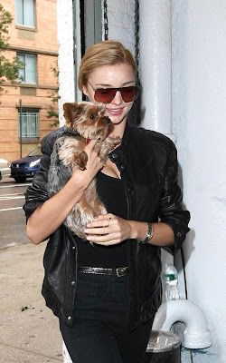 Miranda Kerr Pops Out With Her Pet Pooch