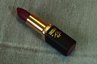 Loreal La Vie En Rose Lipsticks - J Los'Delicate Rose, L'Oreal Paris Color Riche La Vie En Rose Lipsticks, Loreal Makeup,makeup, lipstick review, lipstick, beauty, mascara, eyeliner, beauty blog, beauty blogger, red alice rao, redalicerao