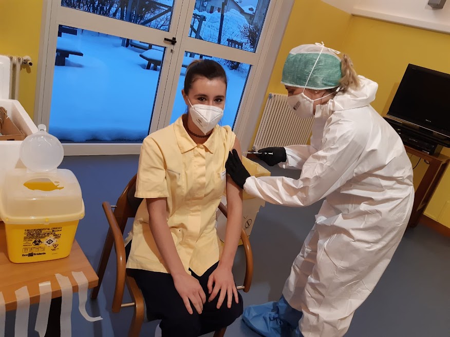 Vaccinazione anti-Covid rsa Sersa Belluno 30 dicembre 2020