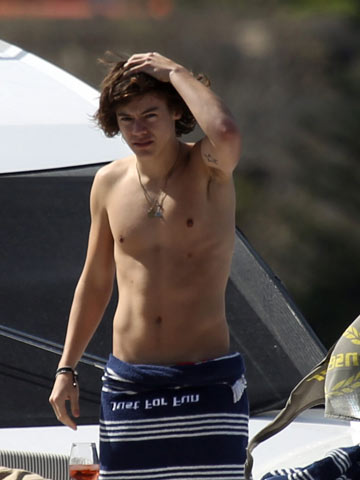  a yacht in Australia and most importantly Harry shirtless Ladies enjoy