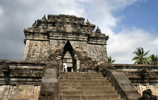 Candi Peninggalan Agama Budha