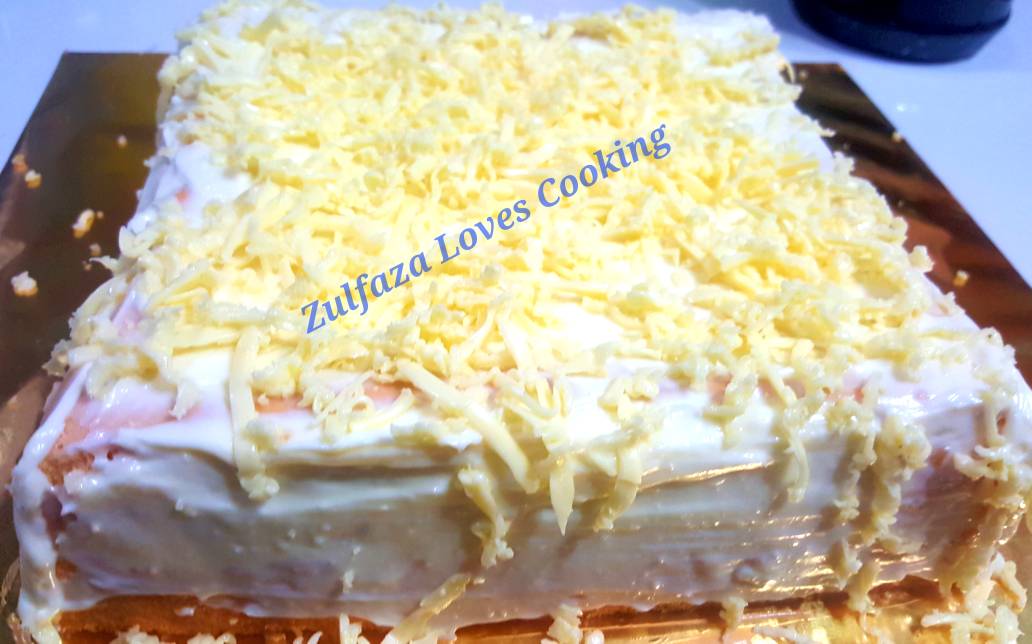 ZULFAZA LOVES COOKING: Kek span cheese Leleh