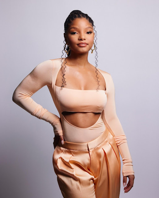 Halle Bailey in Sexy Model Photo Shoot Showing off her Gorgeous Curves and Big Breasts