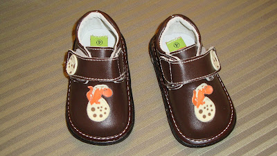 squeaky baby shoes