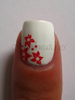 wic herome graffiti nailart nagellak nederland kopen konad fauxnad stempelen stamping konadicure world inspired colors nagellak nail polish review nailswatches soho manhattan striper pigment b41 h&m white creme love at first sight konadicure nailart stamping