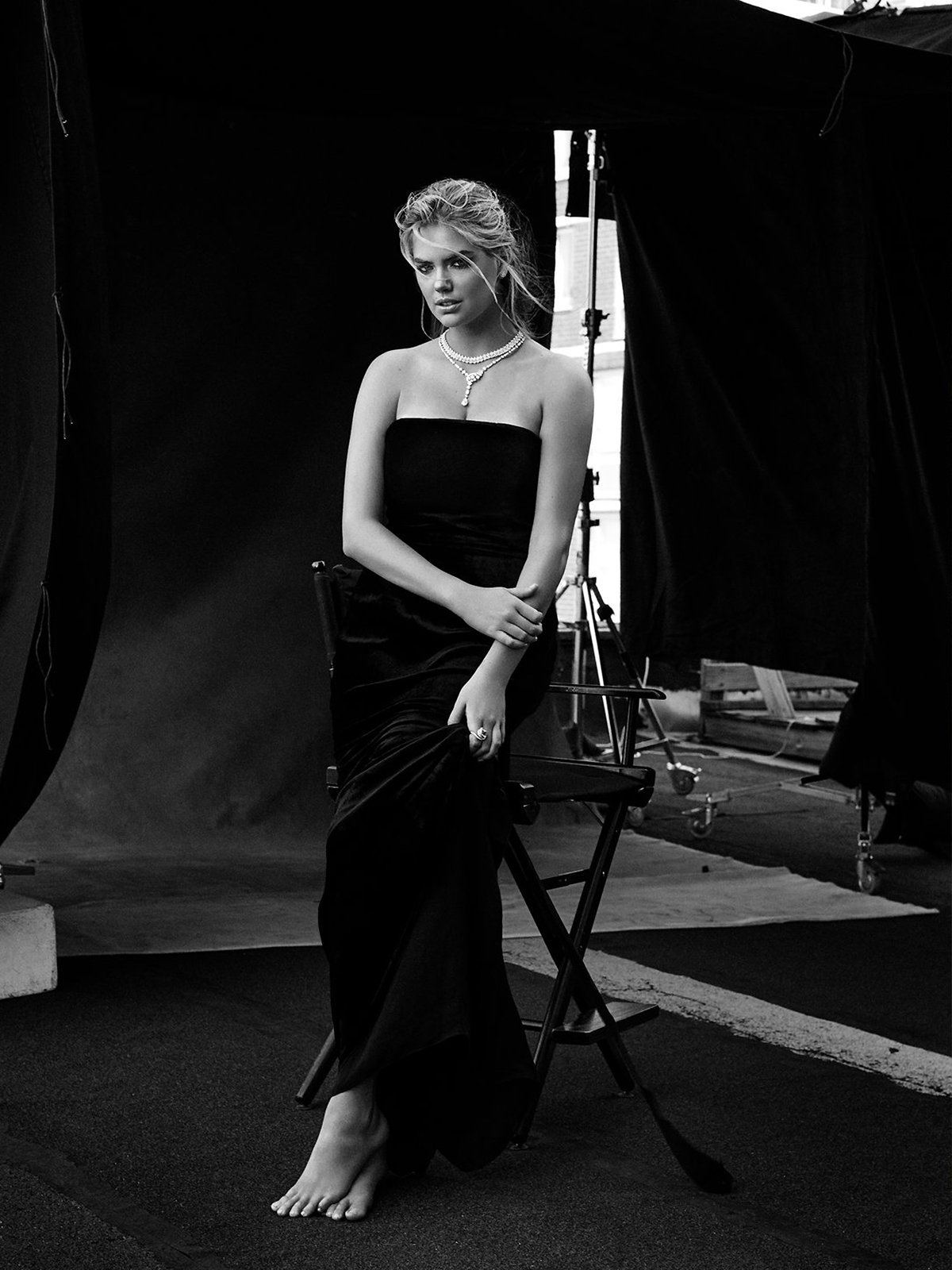 Kate Upton sexy photos Harpers Bazaar Australia Magazine December 2015
