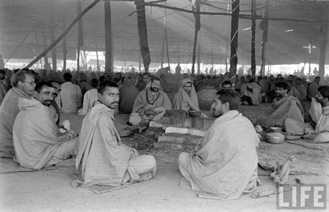 Maha-Yagya (Yajna or Yagna) Performed for World Peace during World War II on Banks of River Yamuna, Delhi, India | Rare & Old Vintage Photos (1944) - Part 2