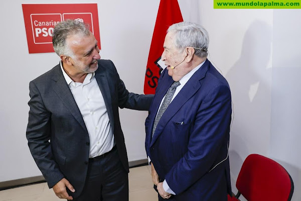 Torres propone el nombramiento de Jerónimo Saavedra como presidente de Honor del PSOE Canarias