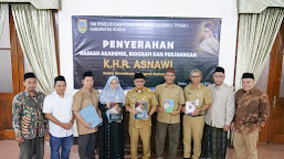 Penyerahan Naskah Akademik, Biografi dan Perjuangan K.H.R. Asnawi  Perintis Kemerdekaan - Penggerak Nasionalisme