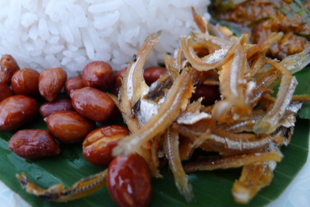 Dari Dapur Ezzah: Nasi Lemak Halba Bersama Rendang Hati 