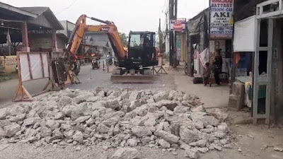 Proyek Rekontruksi Jalan Raya Pilar Sukatani Diduga Salah Judul Menuai Kritik Pemerhati Kontruksi.