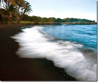 201202-w-unusual-beaches-punalu_u-black-sand-beach