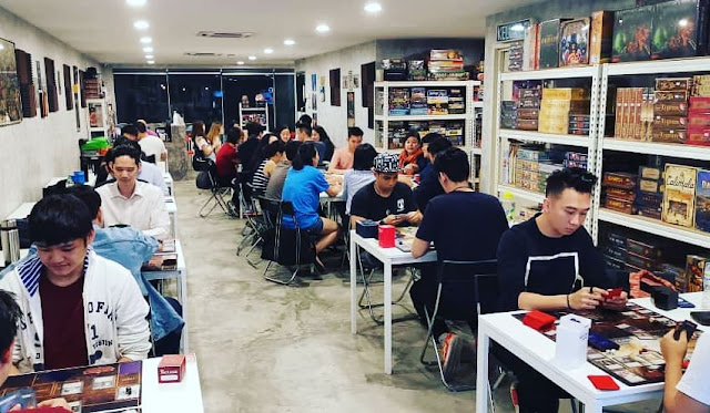 vivae board game cafe uptown pj