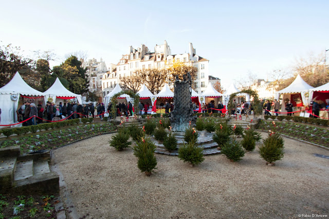 Mercatino di Natale a square Viviani-Parigi